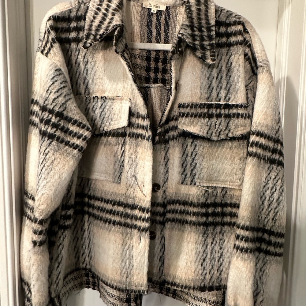 LA MIEL Black and Cream Plaid flannel shirt/coat
